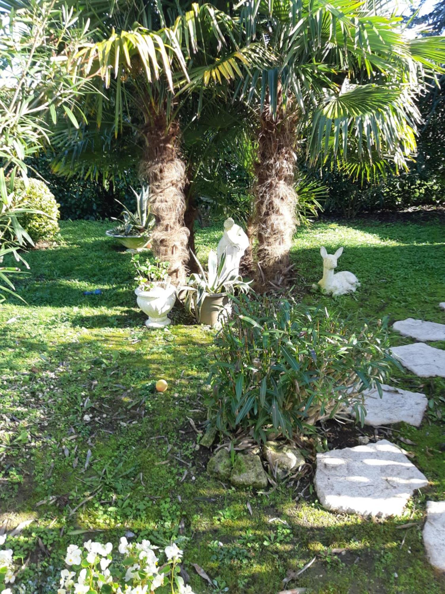 Chambre Lit Double Dans Pavillon , Chez Lilyanne Tonnay-Charente Exterior photo